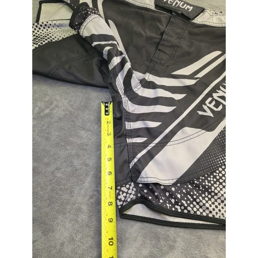 Venum Men’s MMA Fight Team Shorts Sz L 34/36 Black Gray Logo Training Z2-87